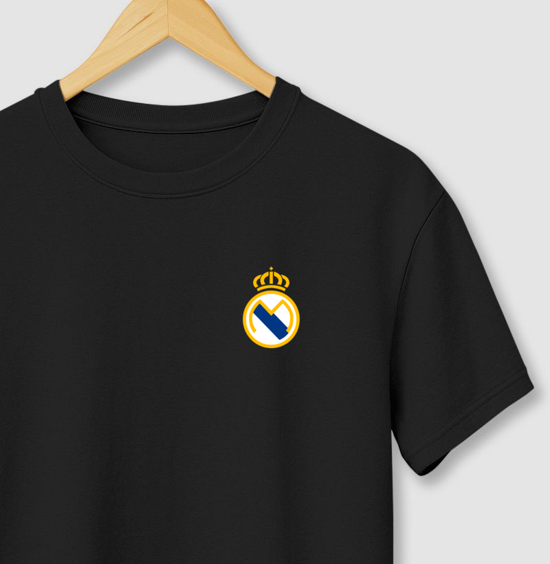 Camiseta Escudo Minimalista – Real Madrid – Algodão Premium